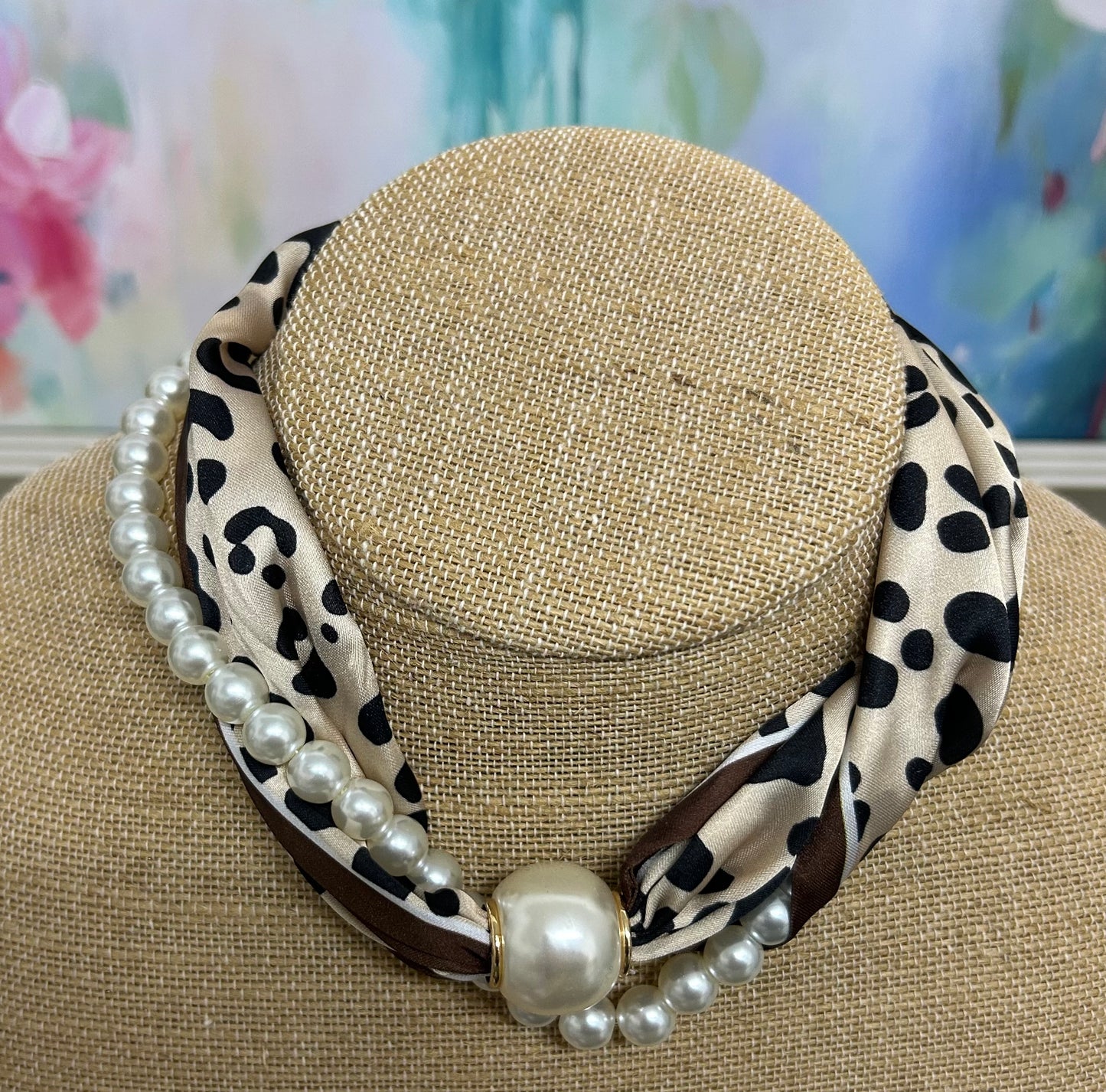 Magnetic Scarf Pearl Necklace-Leopard
