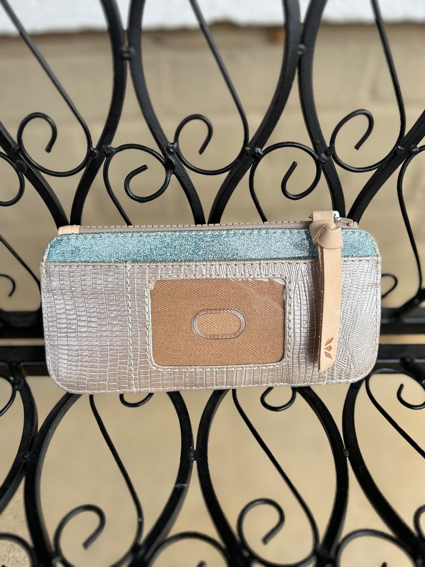 Consuela Card Organizer, Celeste