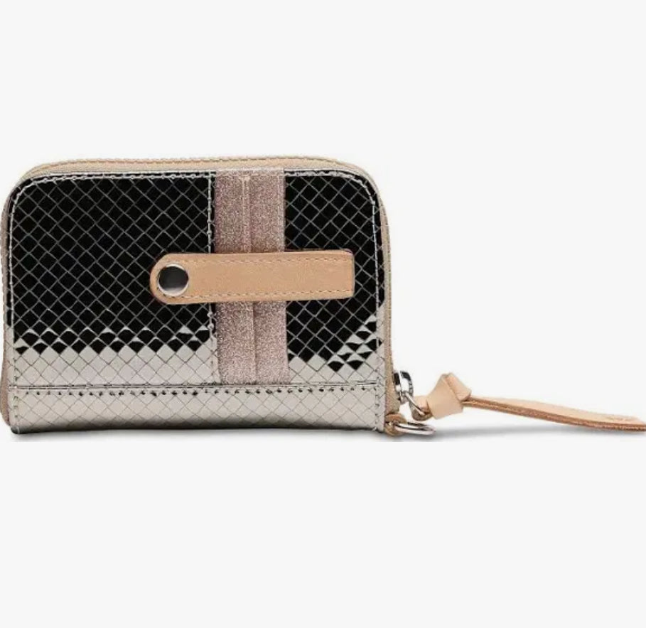 Consuela Zippy Wallet, Kyle