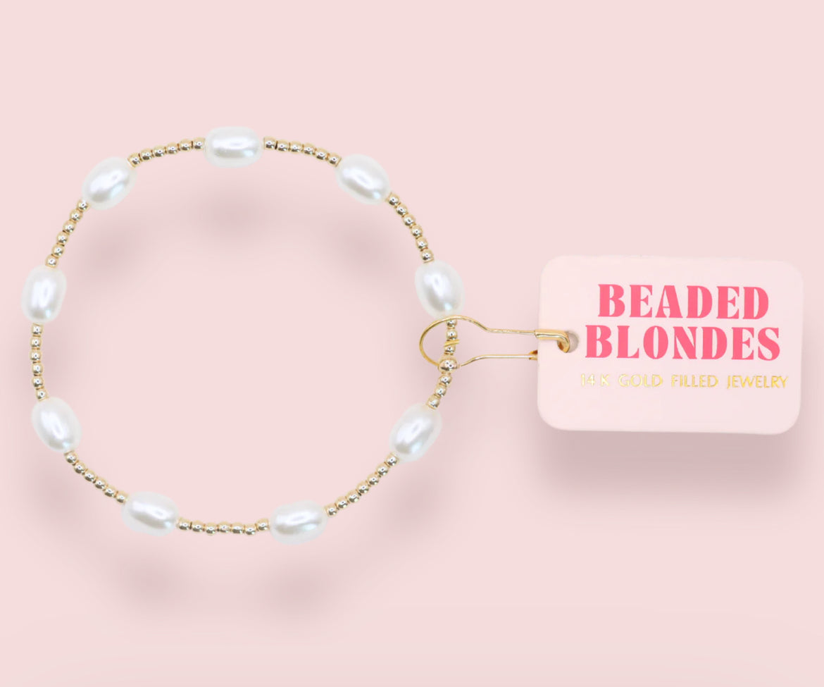 Dainty Ellie Pearl Bracelet
