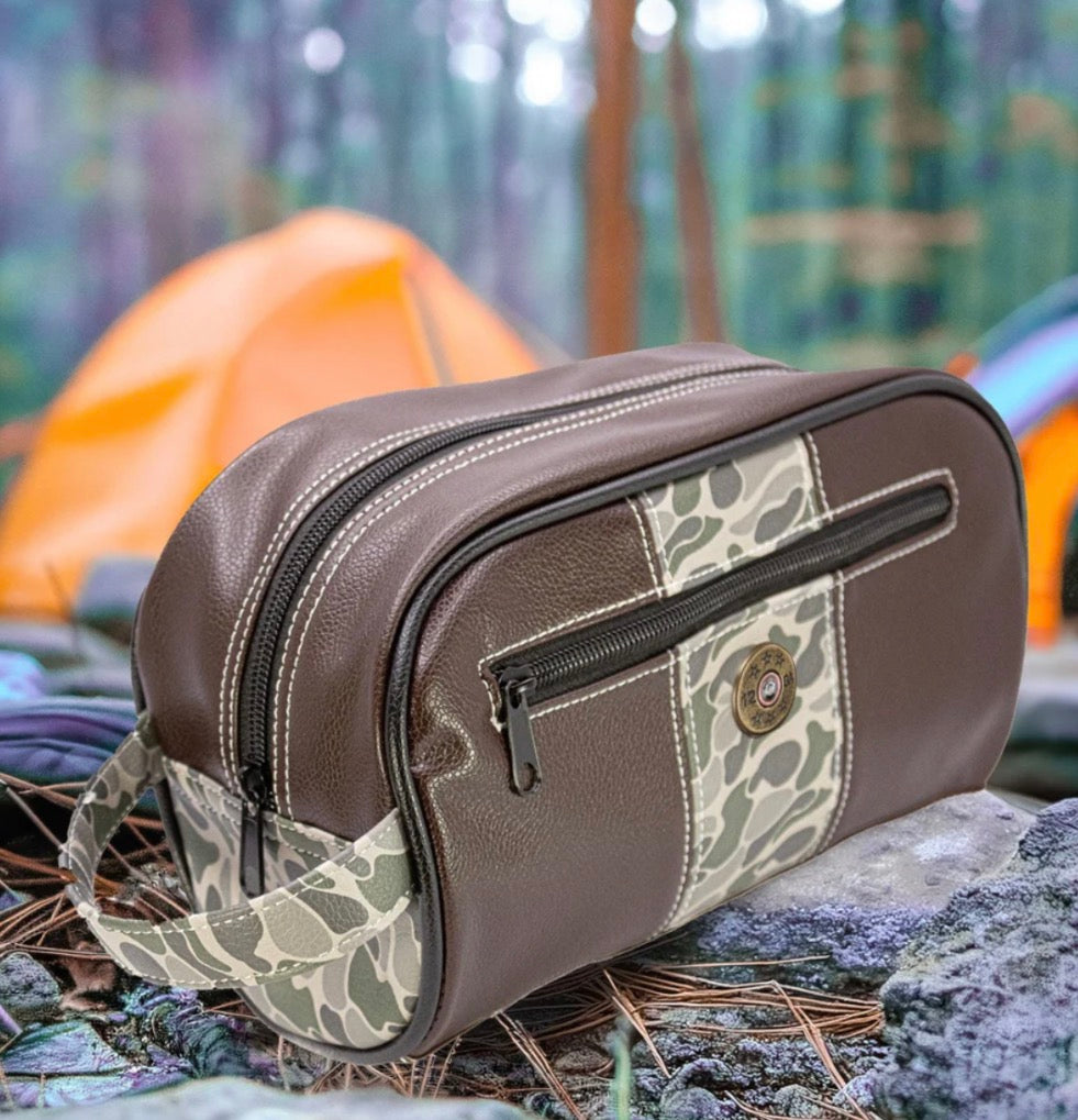 Men’s Brown Pebble Toiletry Kit
