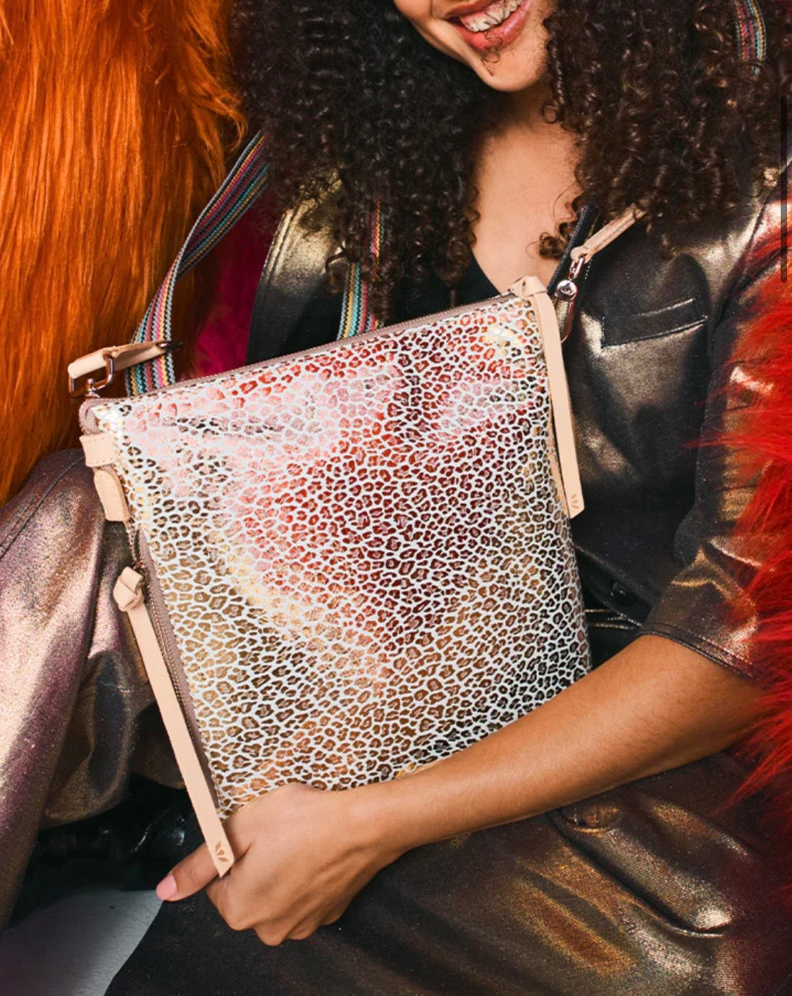 Consuela Kit Tour Crossbody