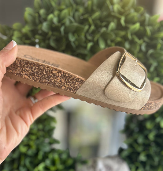 Corkys Road Trip Gold